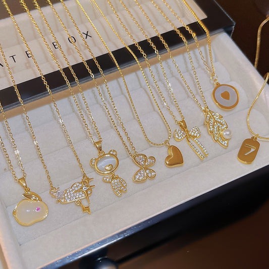 Niche Design Titanium Steel Clavicle Chain With A Touch Of Sophistication